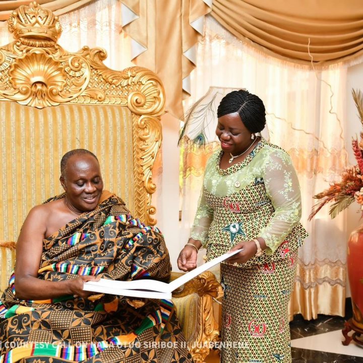 Perpetual-Ofori-Ampofo-Presented-with-prestigious-Book-of-Nana-Otuo-Sirboe-II(1)